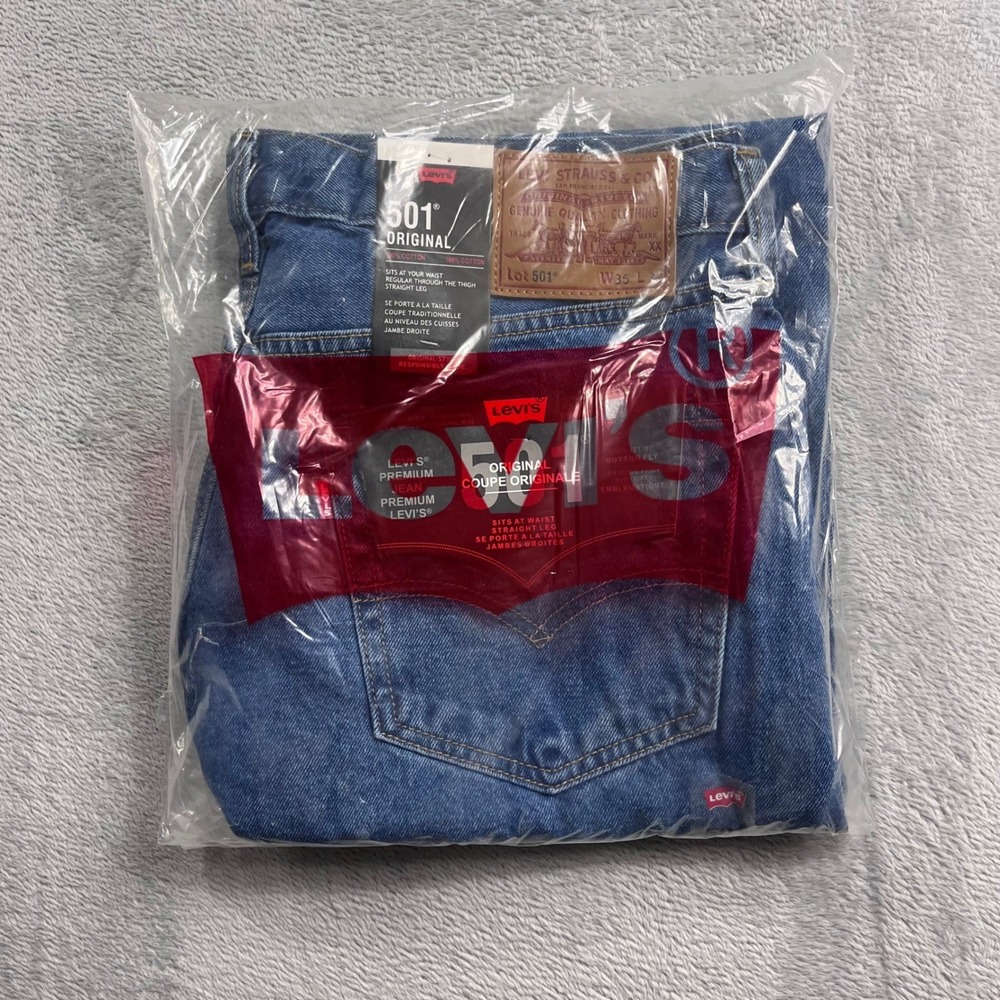 Levis 501 Original Fit Mens Jeans W36 L32 Medium Wash Blue Denim Button Fly [MQ]